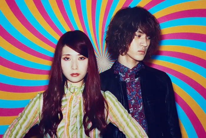 GLIM SPANKY