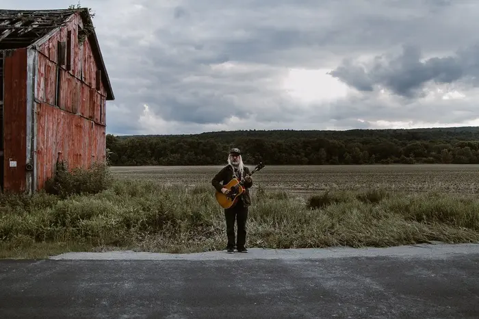 J Mascis