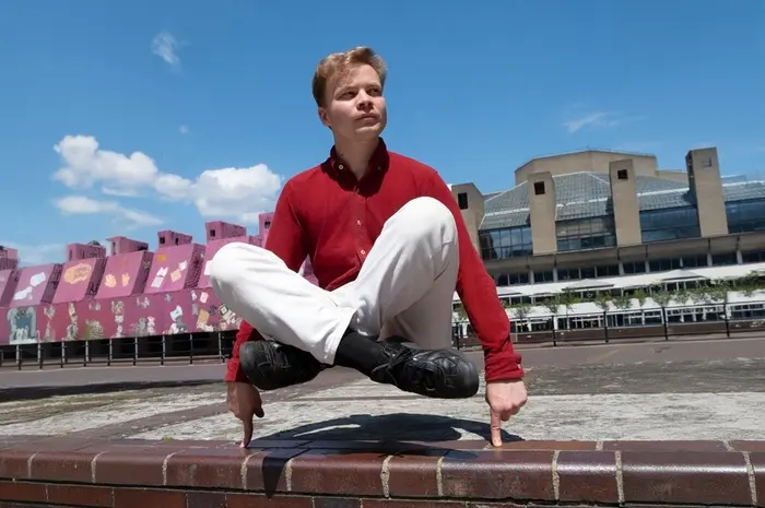 Geordie Greep（BLACK MIDI）