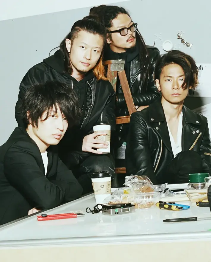 [Alexandros]