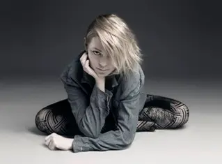 JUSTICEの妹分UFFIE、「ADD SUV」PV予告を公開。