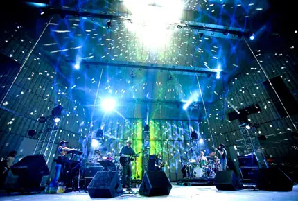 毎年恒例「宇宙の日」、ROVO主催『MDT FESTIVAL 2011』今週末開催！出演：ZAZEN BOYS、七尾旅人