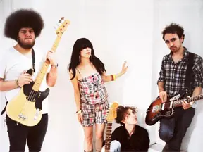YUCK、新曲「Chew」を公開