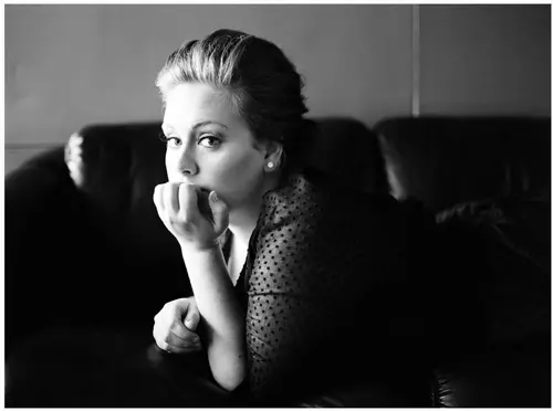 Adeleの楽曲2曲が、フジテレビ系連続ドラマ「息もできない夏」の劇中歌に決定