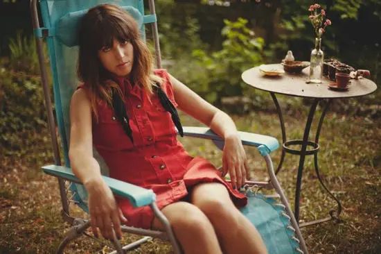 パリから現れたドリーミー・ポップ・プロジェクト、MELODY'S ECHO CHAMBERのデビュー・アルバムが10月リリース
