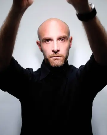 VITALIC、最新作から「Fade Away」のミュージック・ビデオが公開