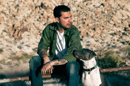 Hanni El Khatib、THE BLACK KEYSのDan Auerbachをプロデューサーに迎えた2ndアルバム『Head in the Dirt』を6/26リリース決定