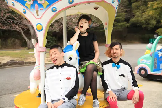 印象派、BAGDAD CAFE THE trench townのメンバーが在籍するバンドKAMAMOTOMIKAが1stアルバム『iii』を10/16にリリース