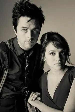 Norah Jones、11/27にGREEN DAYのフロント・マンBillie Joe Armstrongとのコラボ・アルバム『Foreverly』をリリース。2人からのコメントも公開