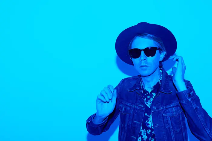 BECK、2012年に楽譜のみでリリースしていたアルバム『Song Reader』を音源化。Jack White、Norah Jones、FUN.ら参加