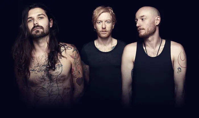 BIFFY CLYRO、最新アルバム『Ellipsis』より「Re-arrange」のリリック・ビデオ公開