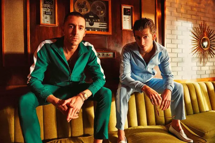 THE LAST SHADOW PUPPETS、12月リリースのニューEPよりJacques Dutroncのカバー曲「Les Cactus」のMV公開