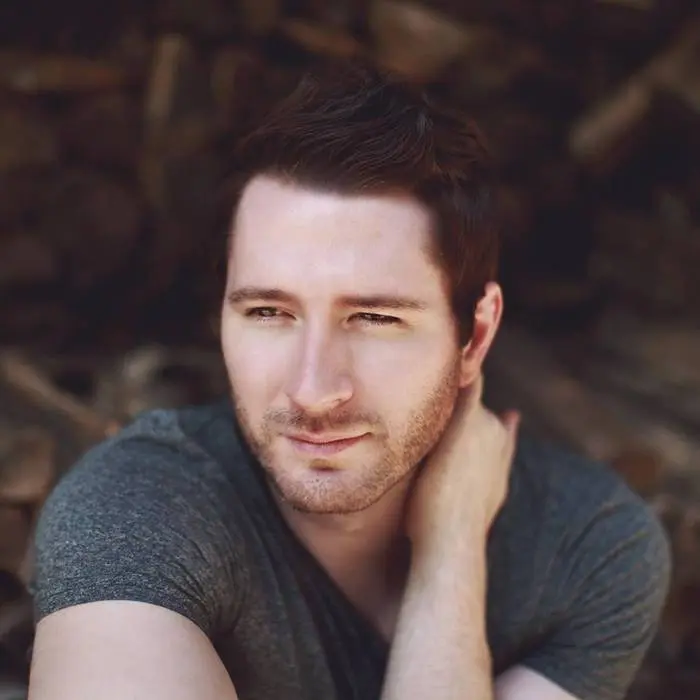 OWL CITY、6/1リリースのニュー・アルバム『Cinematic』より3曲をフィーチャーしたショート・フィルム「Cinematic (Director's Cut)」公開