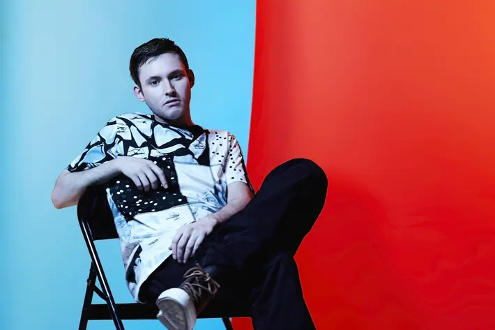 フジロックで来日するHudson Mohawke、フランスの大型フェスで披露した「System」のパフォーマンス映像を公開