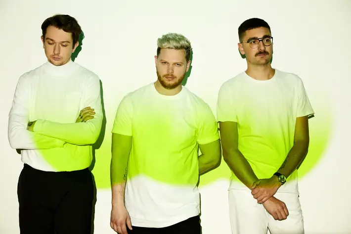 ALT-J、豪華ゲスト参加のリミックス・アルバム『Reduxer』リリース決定。新曲「Deadcrush (Alchemist x Trooko Version)」MVも公開