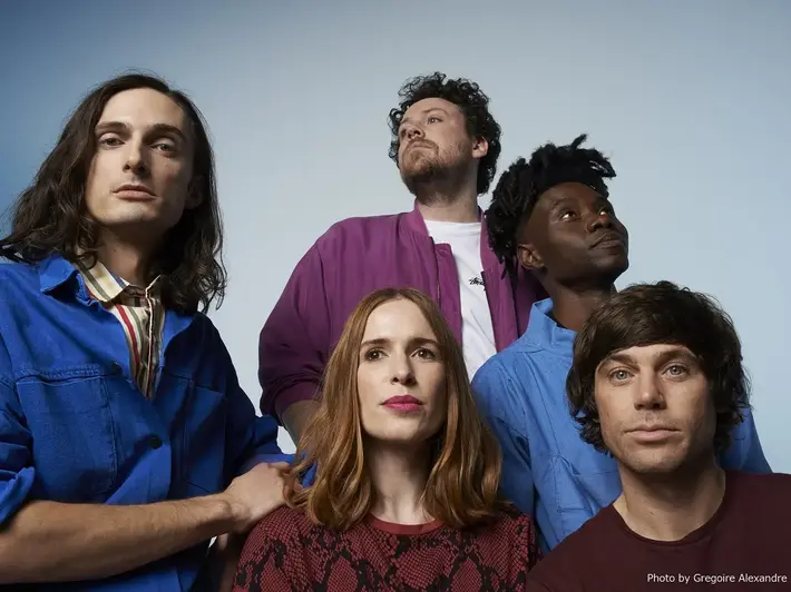 UKのエレクトロ・ポップ・バンド METRONOMY、ニュー・アルバム『Metronomy Forever』より「Wedding Bells」配信スタート。リリック・ビデオ＆コメント動画も公開