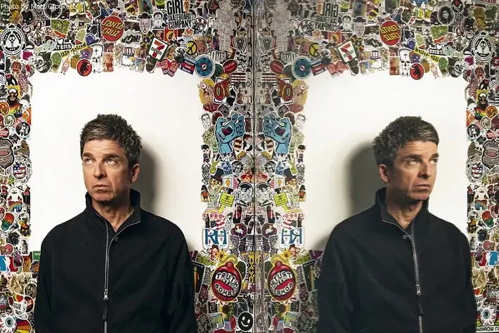 NOEL GALLAGHER'S HIGH FLYING BIRDS、盟友Johnny Marrがギターで参加した新曲「Pretty Boy」リリース。来年発売予定のニュー・アルバムへ向けて始動