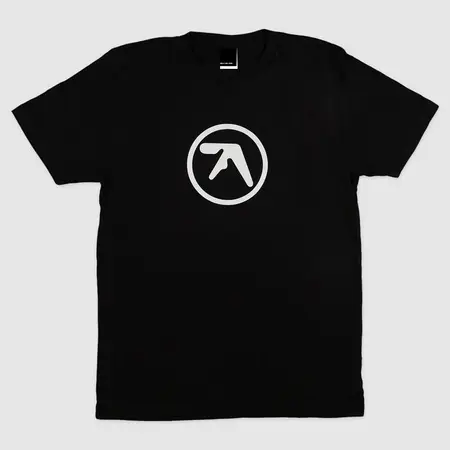 tshirt_black.jpg