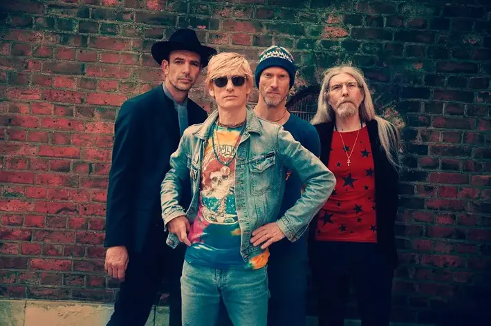 KULA SHAKER、HAPPY MONDAYSの大ヒット曲「Step On」カバー＆ニュー・アルバム表題曲「Natural Magick」のパフォーマンス映像公開