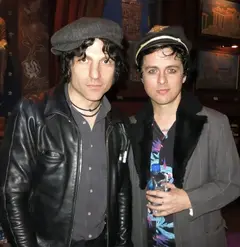 Billie Joe Armstrong（GREEN DAY）、Jesse Malinの「Black Haired Girl」をカバー。リリック・ビデオ公開