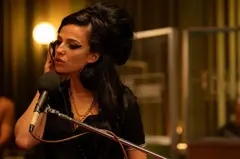 本能のままに愛に生き27歳の若さで早逝した稀代の歌姫 Amy Winehouseの素顔に迫る映画"Back to Black エイミーのすべて"11/22公開決定