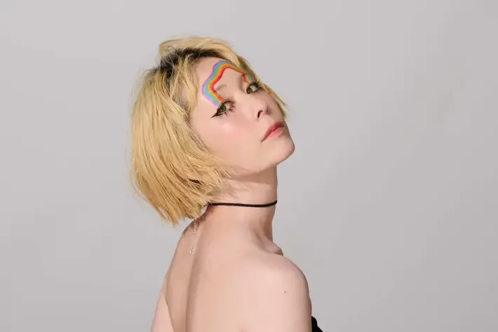 木村カエラ、本日10/24誕生日に20周年記念ソング「Twenty」MV公開